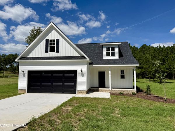 187 Spring Meadows Drive, Aberdeen, NC 28315