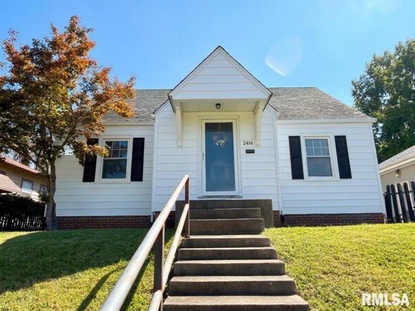 2416 S 5TH Street, Springfield, IL 62703