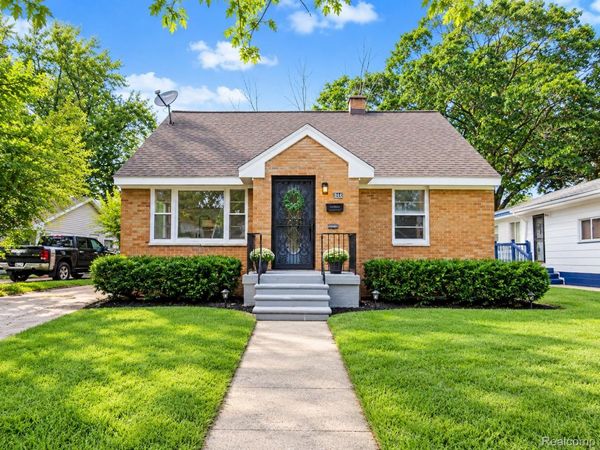 844 Amity Avenue , Muskegon, Mi 49442