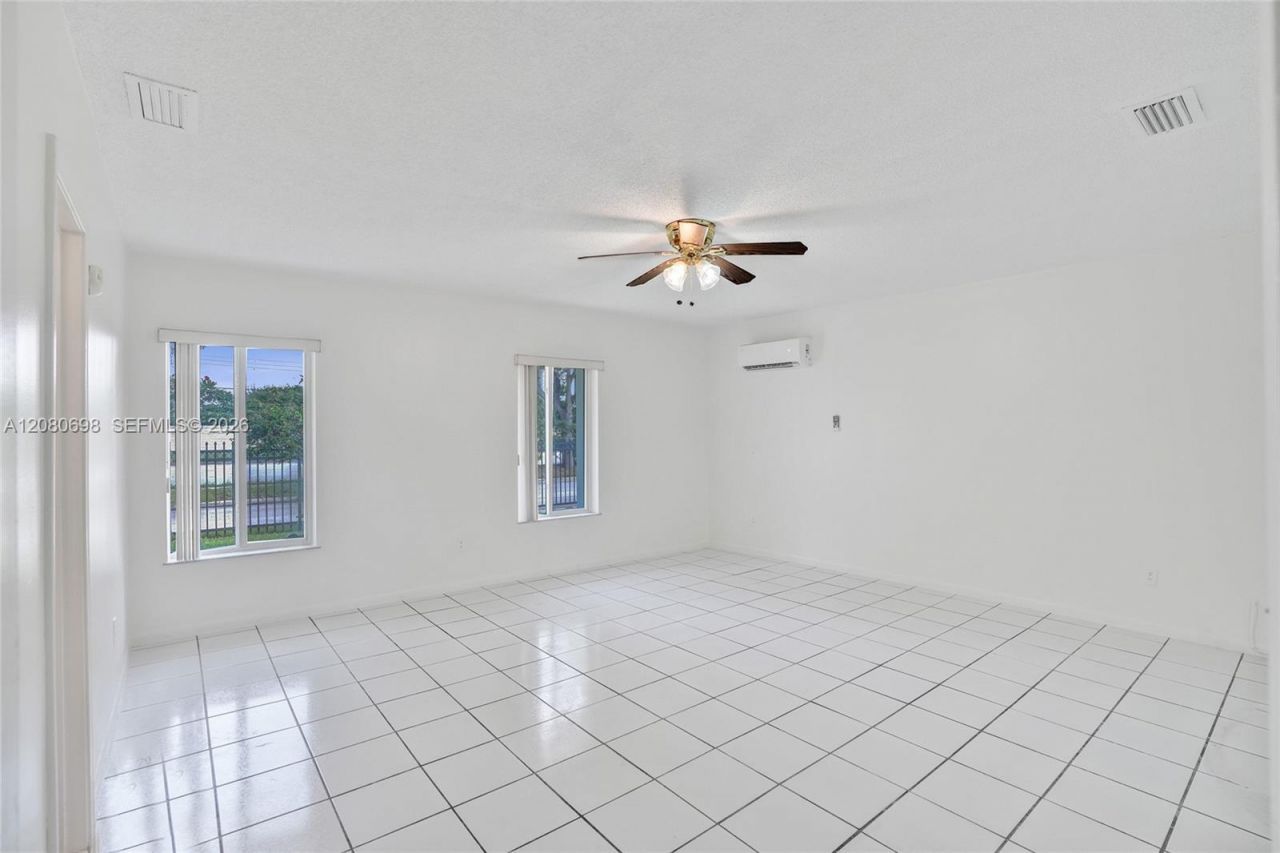 8260 SW 88th St, Miami, FL 33156 Photo