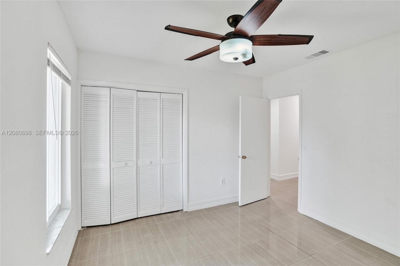 8260 SW 88th St, Miami, FL 33156 Photo