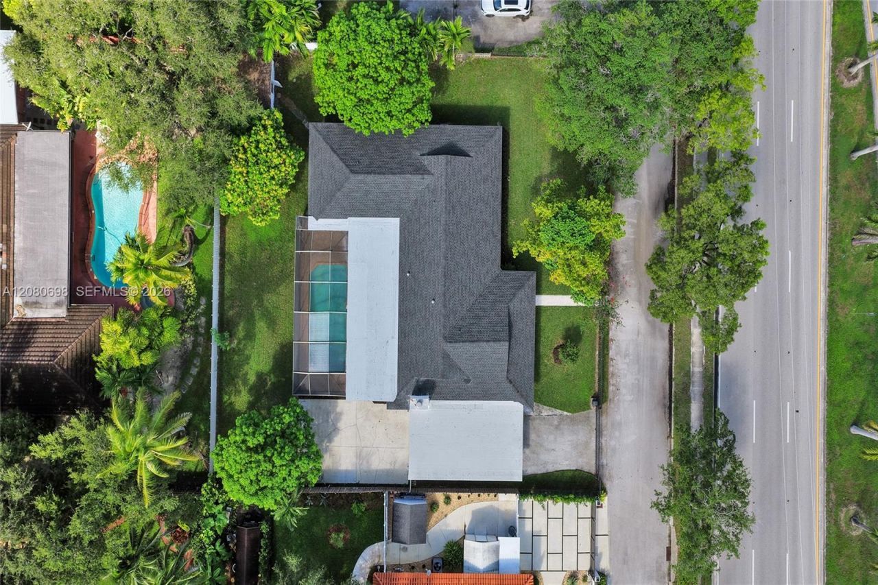 8260 SW 88th St, Miami, FL 33156 Photo