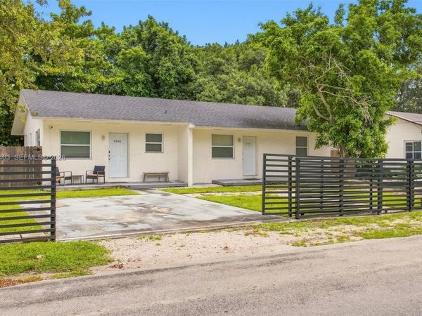 7981 NW 12th Pl, Unit 1, Miami, FL 33147