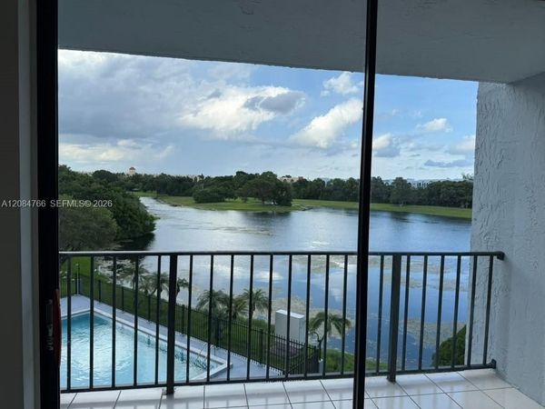 Unit 406, Miami, FL 33172
