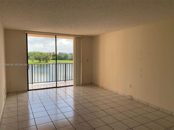 Unit 406, Miami, FL 33172