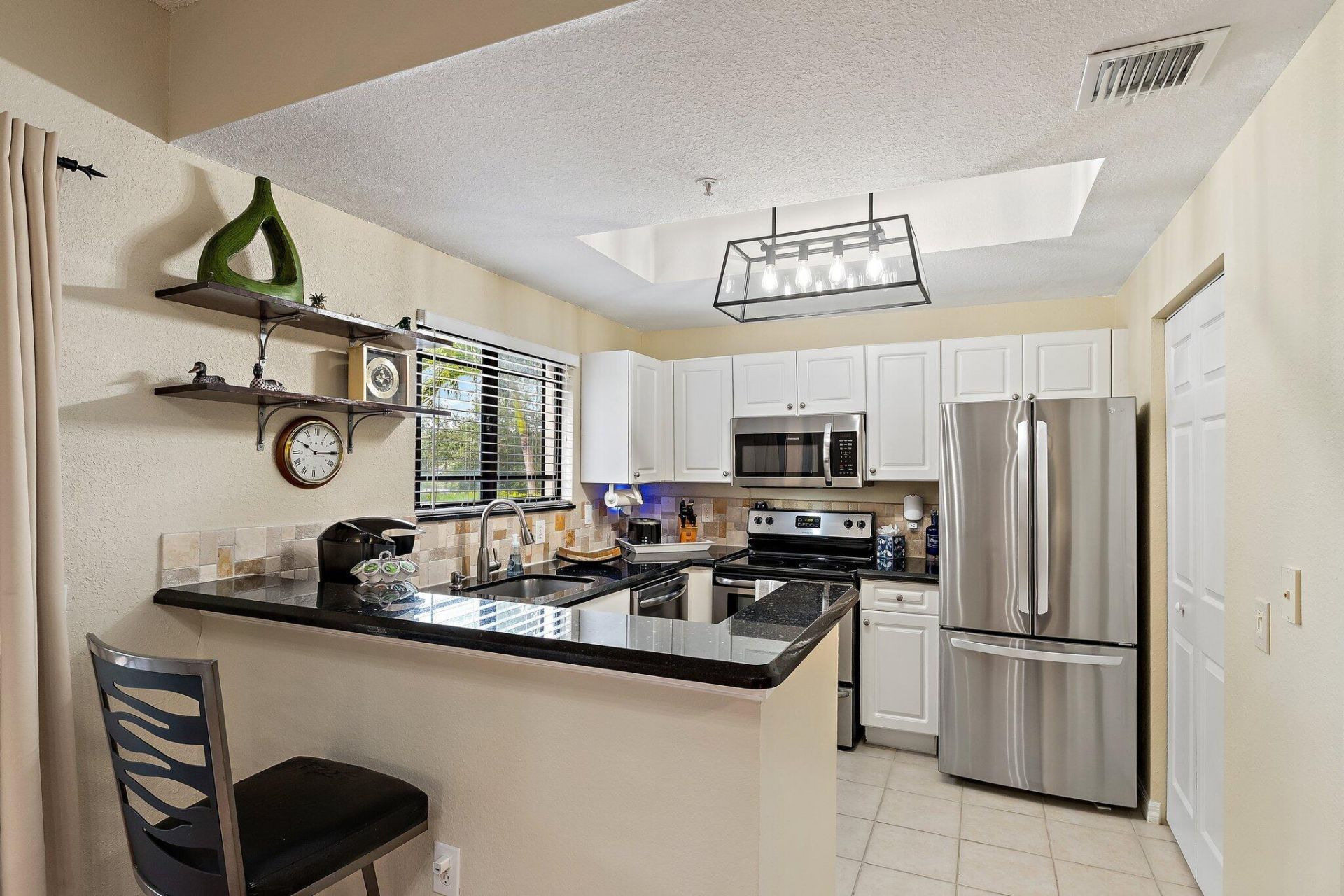 2811 Grande Parkway, Unit 103, Palm Beach Gardens, FL 33410 Photo
