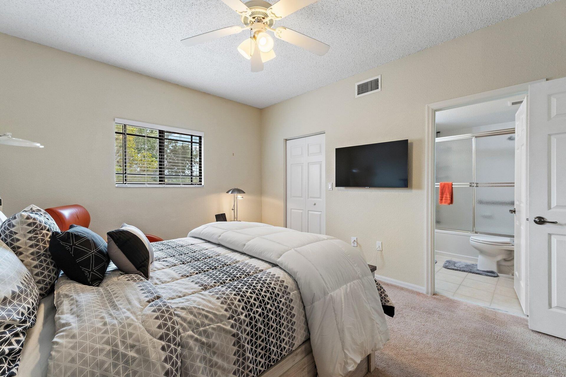 2811 Grande Parkway, Unit 103, Palm Beach Gardens, FL 33410 Photo