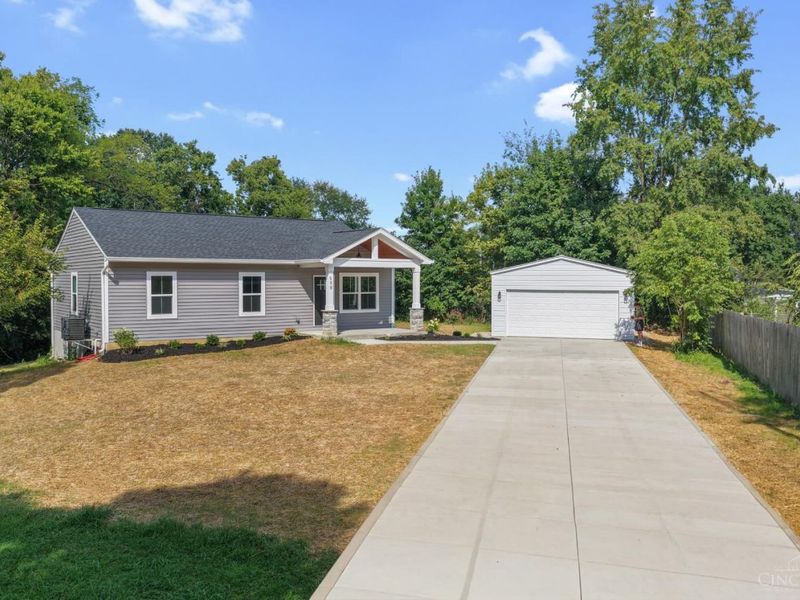 988 Crabtree Court, Union Township, OH 45152 Photo 3