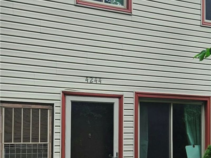 4244 Duke Court, Brunswick, OH 44212 Photo 1