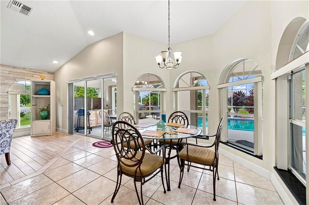 2138 SE 5th Pl, Cape Coral, FL 33990 Photo