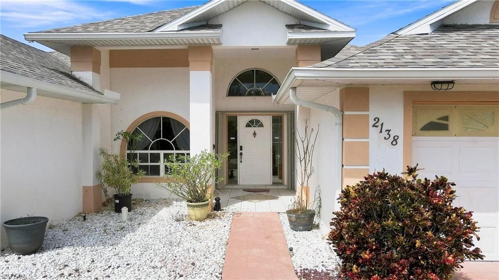 2138 SE 5th Pl, Cape Coral, FL 33990 Photo