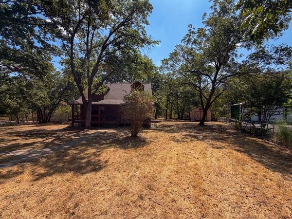 111 Rocky Road, Pottsboro, TX 75076