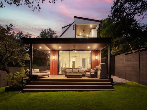 800 W James ST , Austin, TX 78704