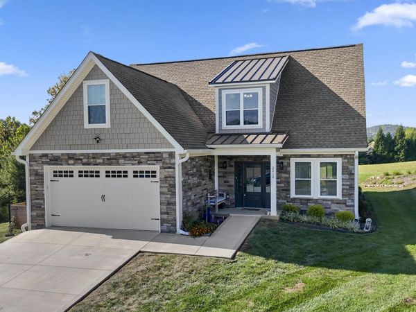 2212 Cristopher Court, Morristown, TN 37814