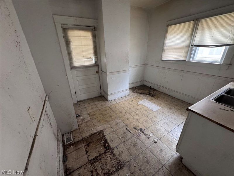 9501 & 9503 Saint Catherine Avenue, Cleveland, OH 44104 Photo 5