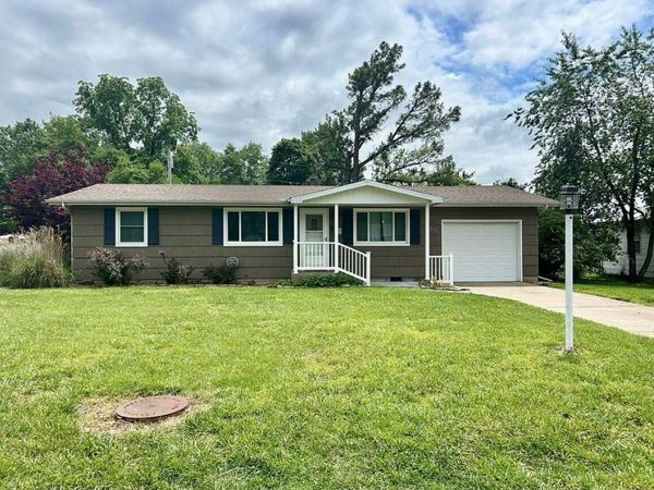 419 Davis Drive , Monett, MO 65708