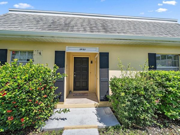 2423 ASPINWALL STREET , Unit 2423, SARASOTA, FL 34237