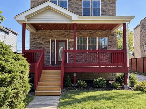 9601 S Winston Avenue , Chicago, IL 60643