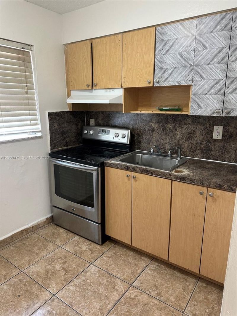 238 SW 18th Ave , Unit 2, Miami, FL 33135 Photo