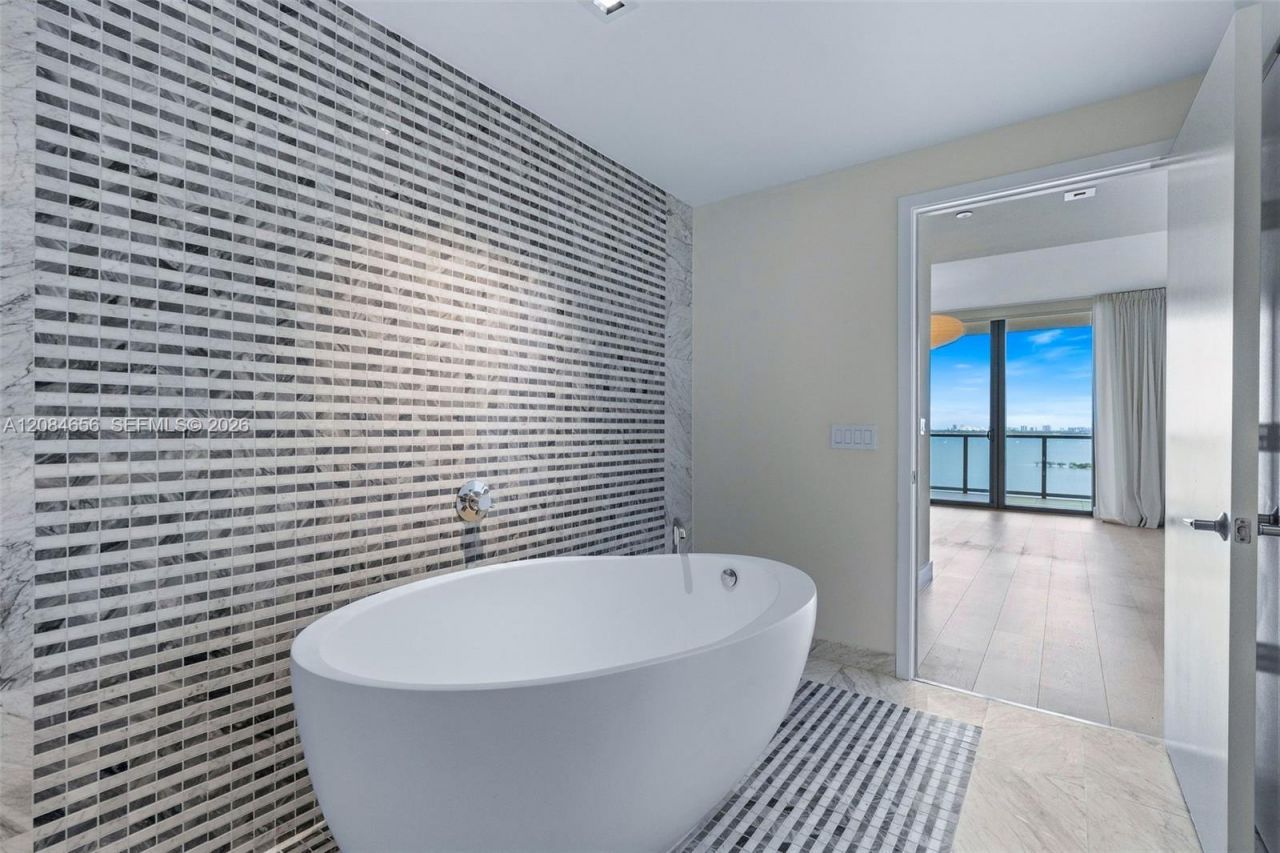 788 NE 23rd St, Unit 1501, Miami, FL 33137 Photo