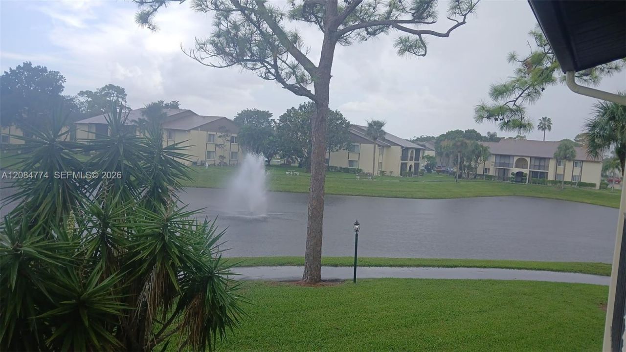 3561 Pine Tree Ct, Unit D-2, Greenacres, FL 33463 Photo
