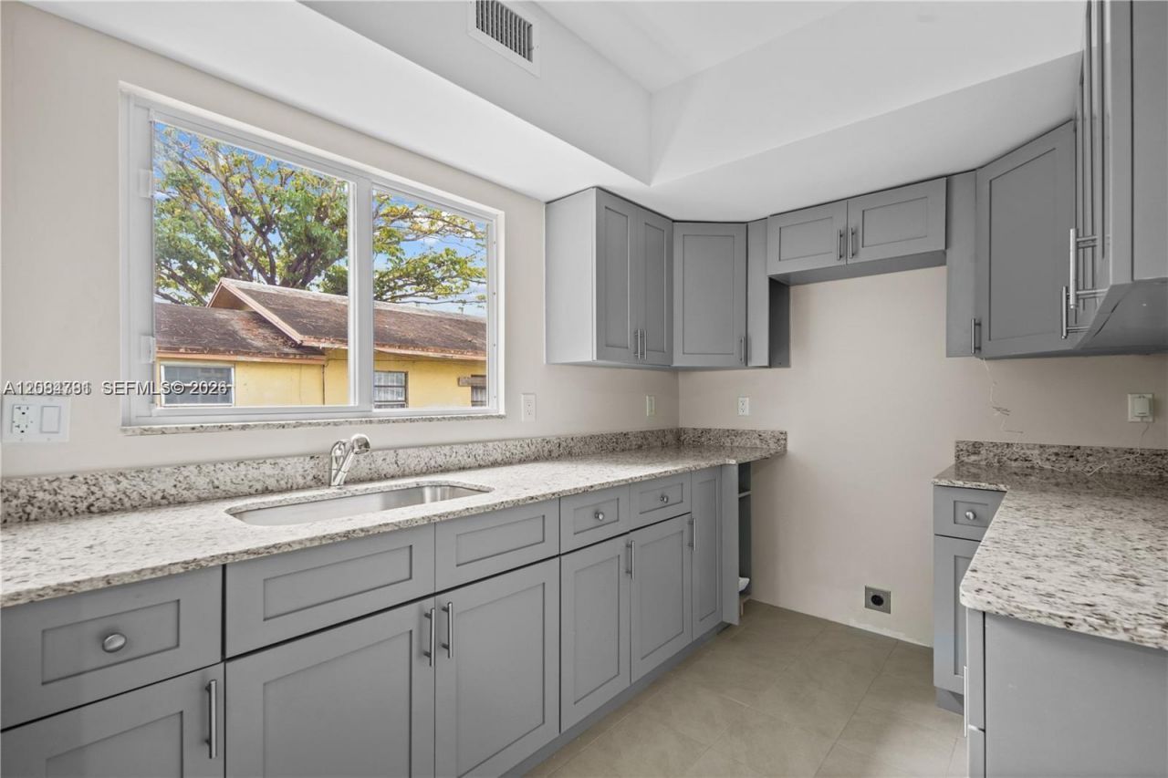 7815 NW 4th Ave , Miami, FL 33150 Photo
