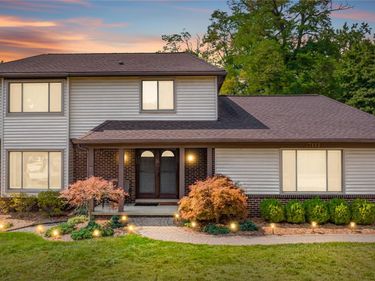 17113 Francavilla Drive, Livonia, Mi 48152
