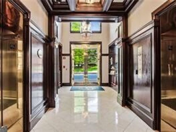 77 Peachtree Place NE, Unit 201, Atlanta, GA 30309