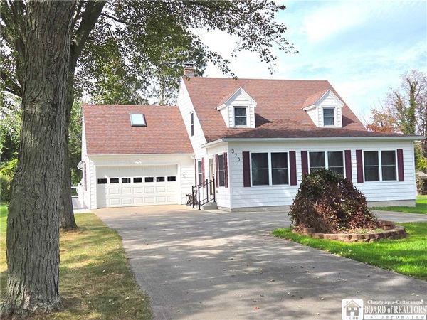 370 Lake Shore Drive West, Dunkirk, NY 14048