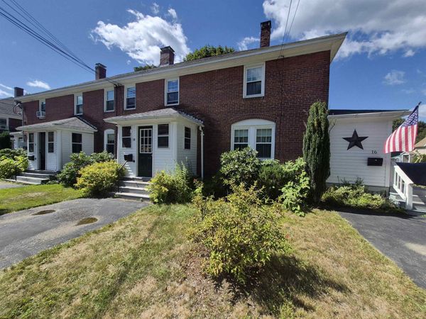 10 Beech Street, Newmarket, NH 03857