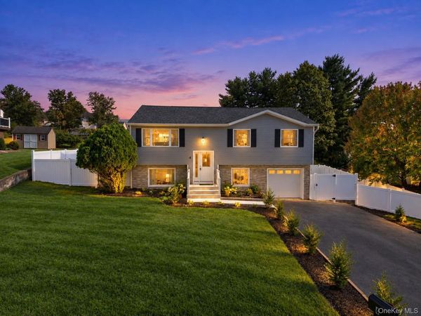 4 Liberty Court, Washingtonville, NY 10992
