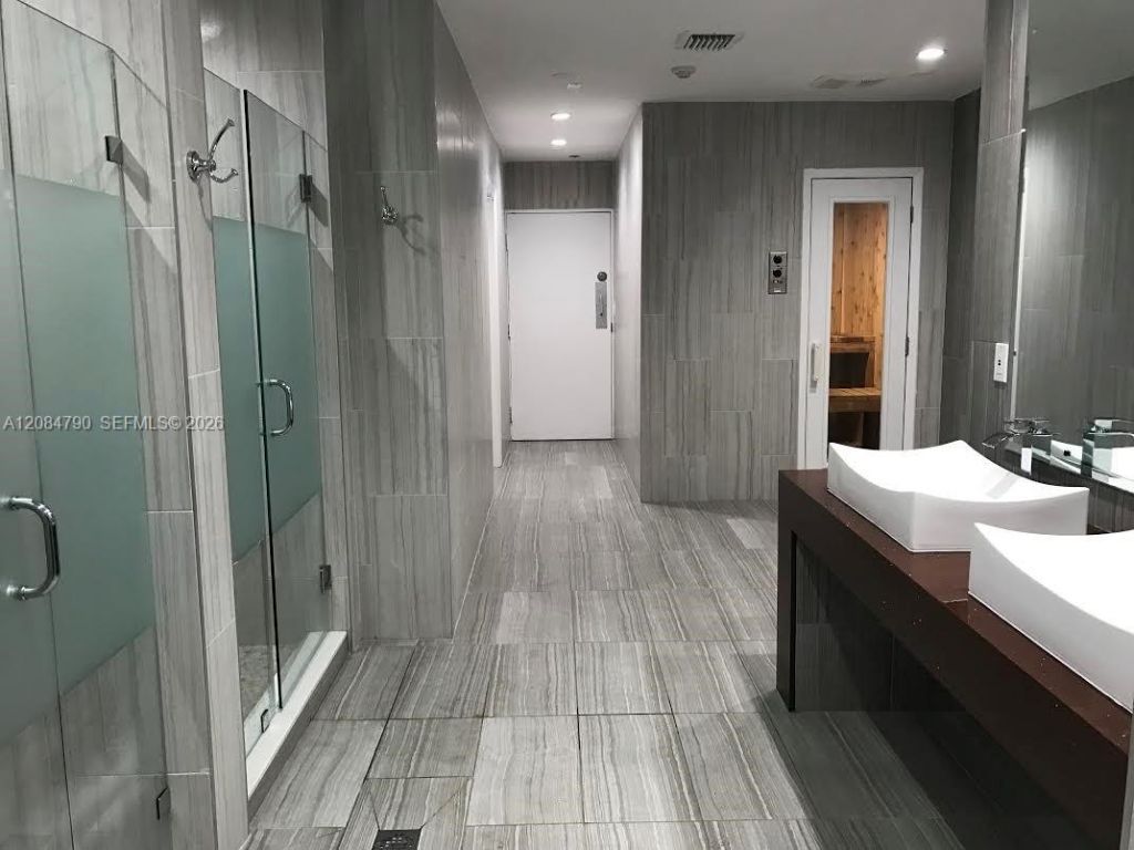 3180 S Ocean Dr , Unit 1003, Hallandale Beach, FL 33009 Photo