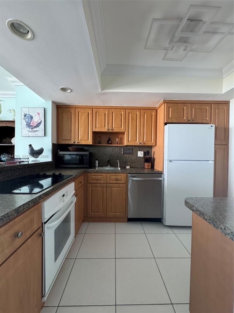 3180 S Ocean Dr , Unit 1003, Hallandale Beach, FL 33009 Photo