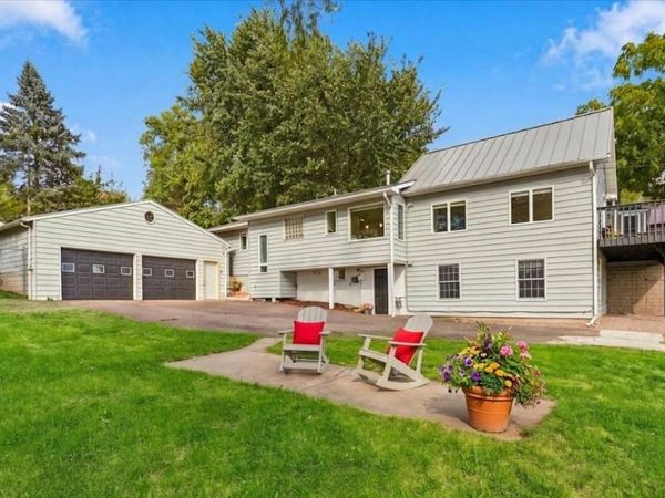 924 Maple Street W, Stillwater, MN 55082
