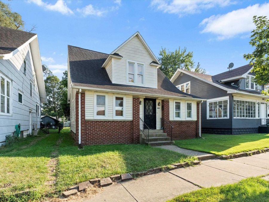 Property Image 4