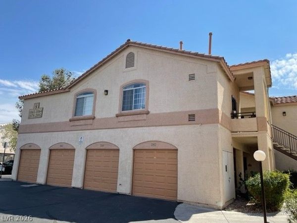 1830 N Buffalo Drive , Unit 2082, Las Vegas, NV 89128