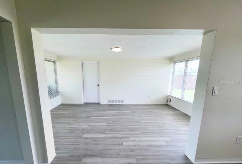 4675 Orlando Circle, Bradenton, FL 34207 Photo