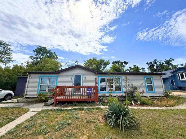 307 Lawrence Street, Petoskey, MI 49770