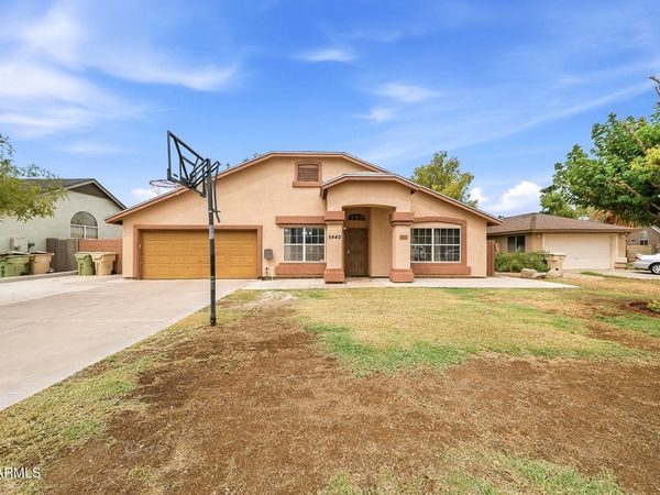 5440 N 80th Lane, Glendale, AZ 85303