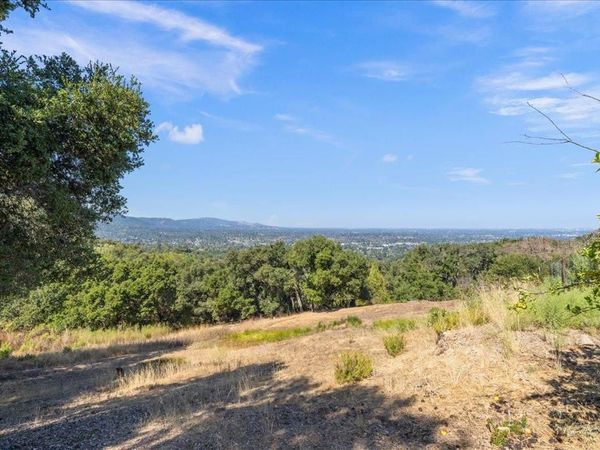 221 Twelve Oaks Road, Los Gatos, CA 95030