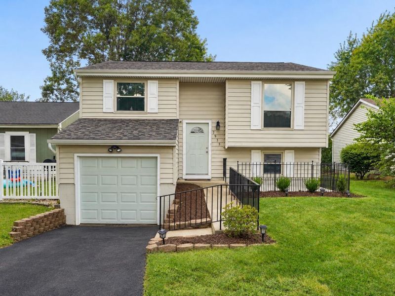2955 Hubbardton Place, Reynoldsburg, OH 43068 Photo 1