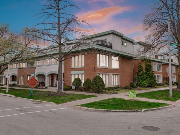 601 South Boulevard , Unit E, Oak Park, IL 60302