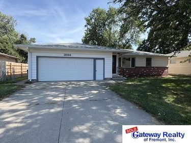 2534 MISSOURI Avenue, Fremont, NE 68025