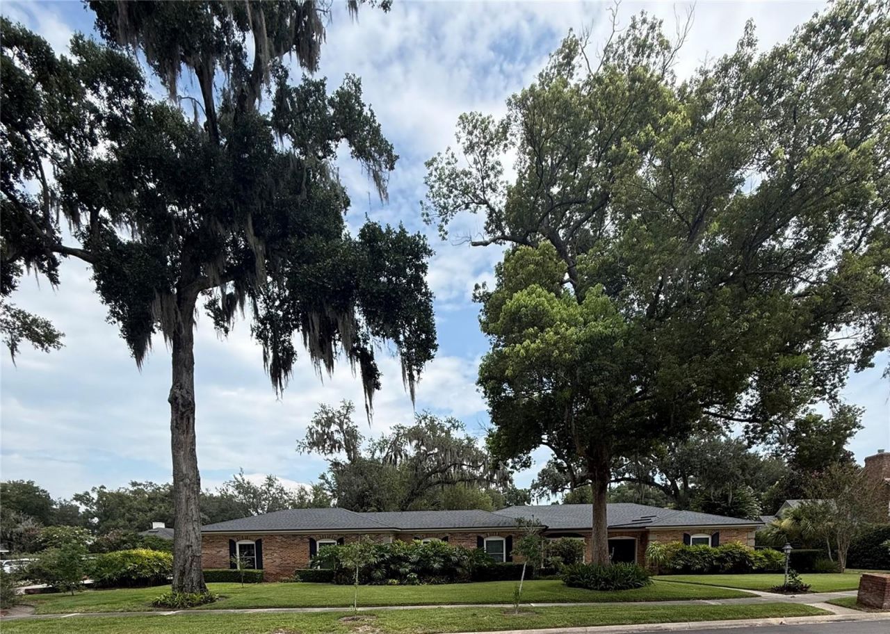 1411 Buckwood Drive, Orlando, FL 32806 Main Photo