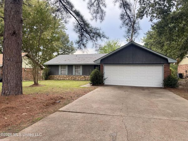 173 Thousand Oaks Circle, Jackson, MS 39212