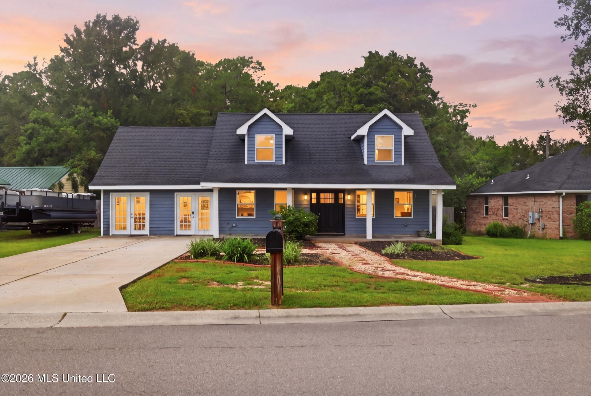 695 N Haven Drive, Biloxi, MS 39532 Main Photo