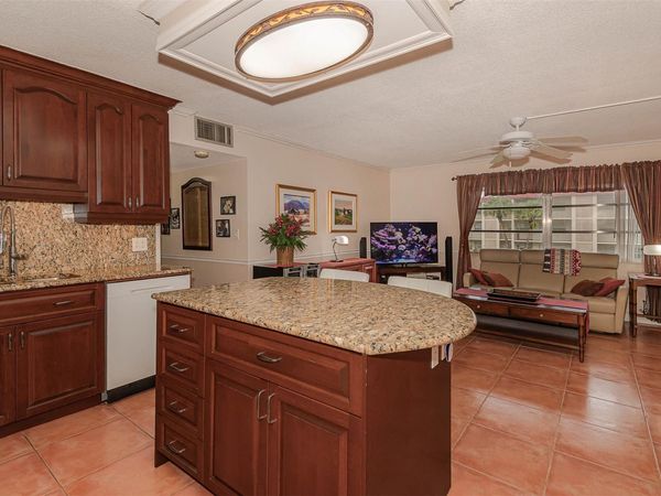 3071 NW 47TH Terrace, Unit 326, Lauderdale Lakes, FL 33313