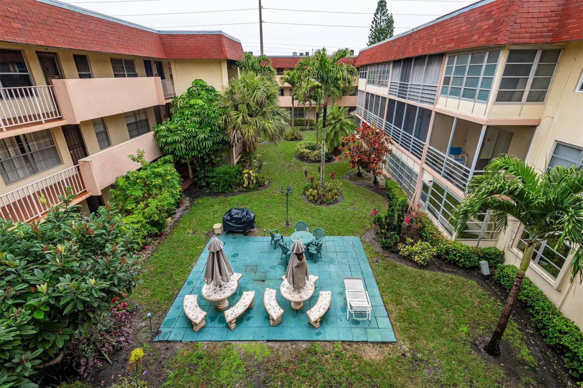 3071 NW 47th Terrace, Unit 326, Lauderdale Lakes, FL 33313 Photo