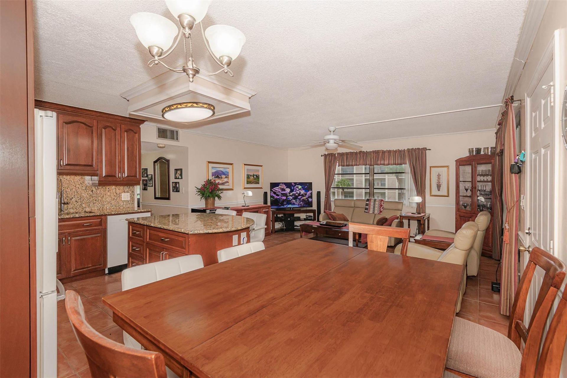 3071 NW 47th Terrace, Unit 326, Lauderdale Lakes, FL 33313 Photo