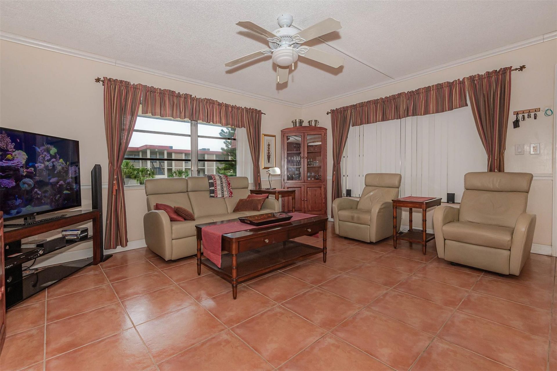 3071 NW 47th Terrace, Unit 326, Lauderdale Lakes, FL 33313 Photo